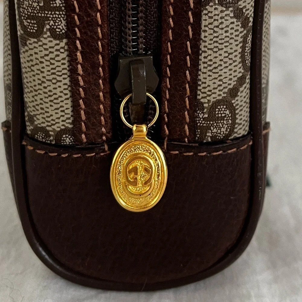 Vintage Gucci GG Supreme Cosmetic Clutch Accessory Collection Late 70s-Early 80s